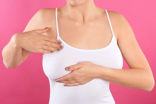 Rakovina prsu a její prevence. Seznamte se s možnými příznaky